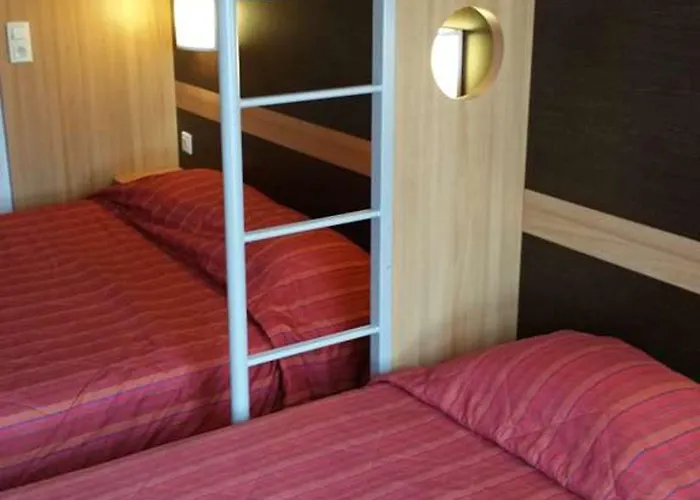 Отель B&B Hotel Bayeux 2*