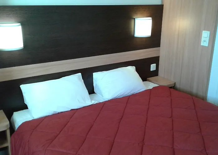 Отель B&B Hotel Bayeux 2*