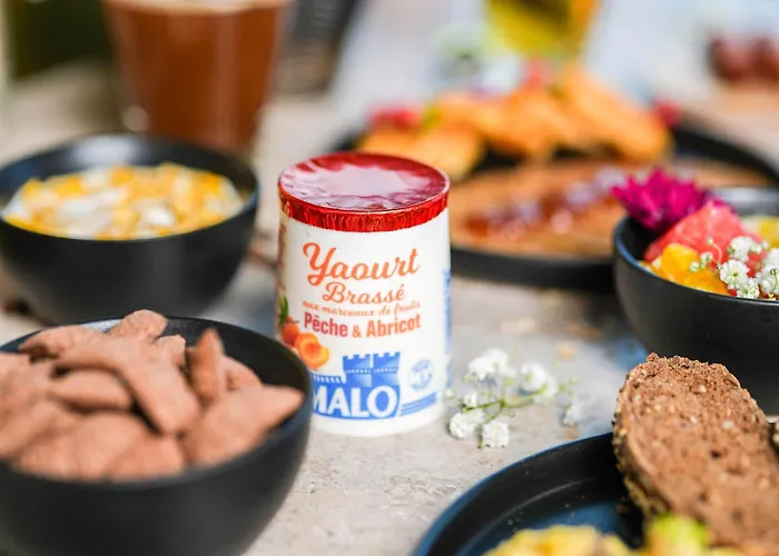 ホテル プルミエール クラッセ バイユー 2*