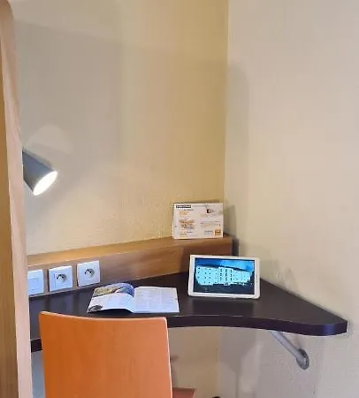 Premiere Classe Отель Байе