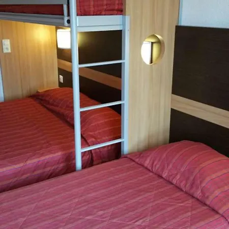 Отель Premiere Classe 2*