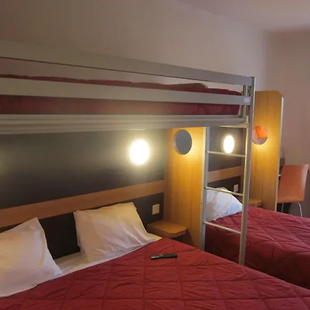 Отель Premiere Classe 2*