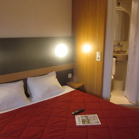 Отель Premiere Classe 2*