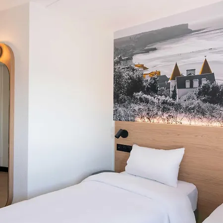B&B Hotel Bayeux Hotel 2*