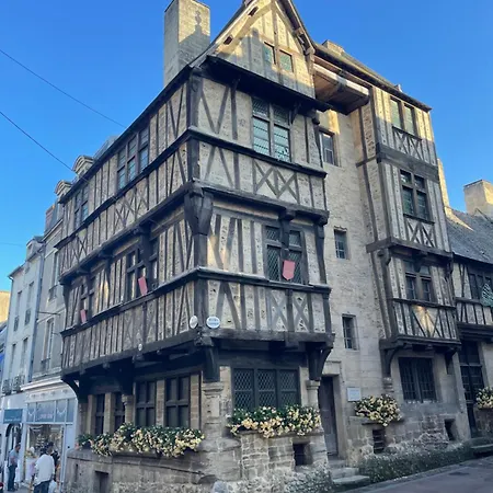 B&B Hotel Bayeux 2*