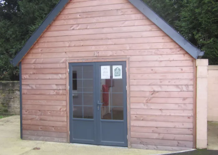 B&B Hotel Bayeux מלון 2*