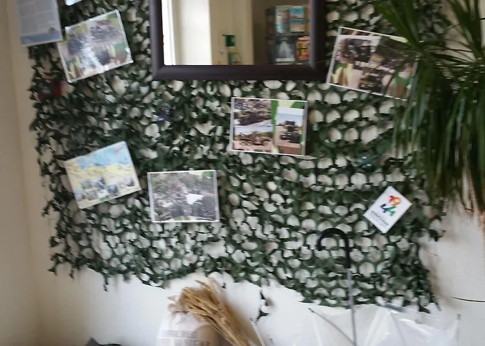 호텔 프리미에르 클라스 베이유 바이외