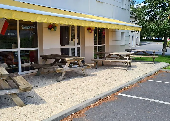 B&B Hotel Bayeux Szálloda 2*