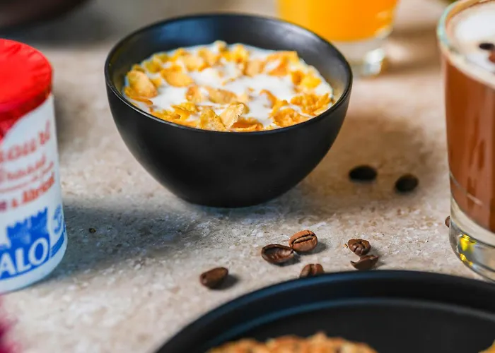 호텔 프리미에르 클라스 베이유 2*