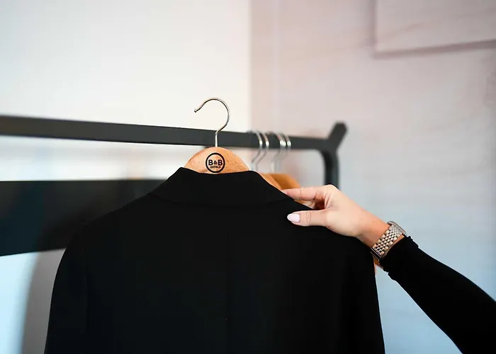 호텔 프리미에르 클라스 베이유 호텔